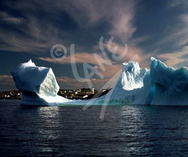 Twillingate, iceberg in the harbour